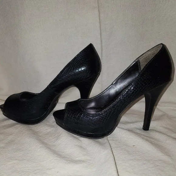 Rampage, BNIB Black Faux Snake Skin Heel, Size 8.5 - Picture 5 of 9